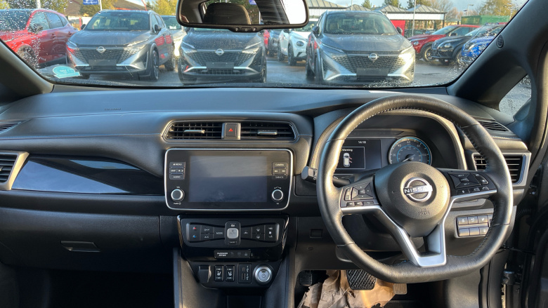 Nissan LEAF 110kW N-Connecta 39kWh 5dr Auto Electric Hatchback